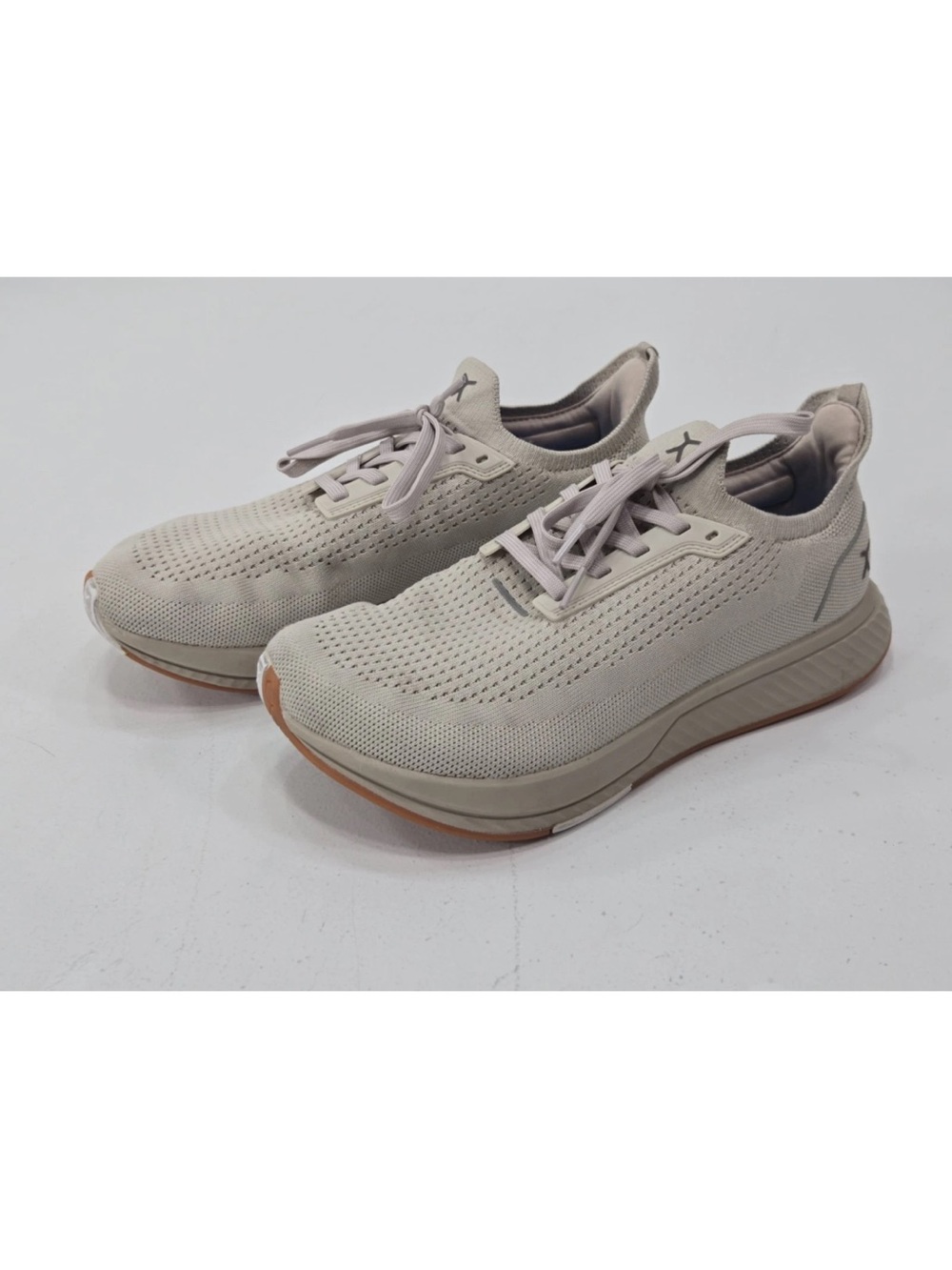 Flux Footwear Adapt Runner Sand Gum Athletic Knit Shoes Sneakers Size 8.5 Womens